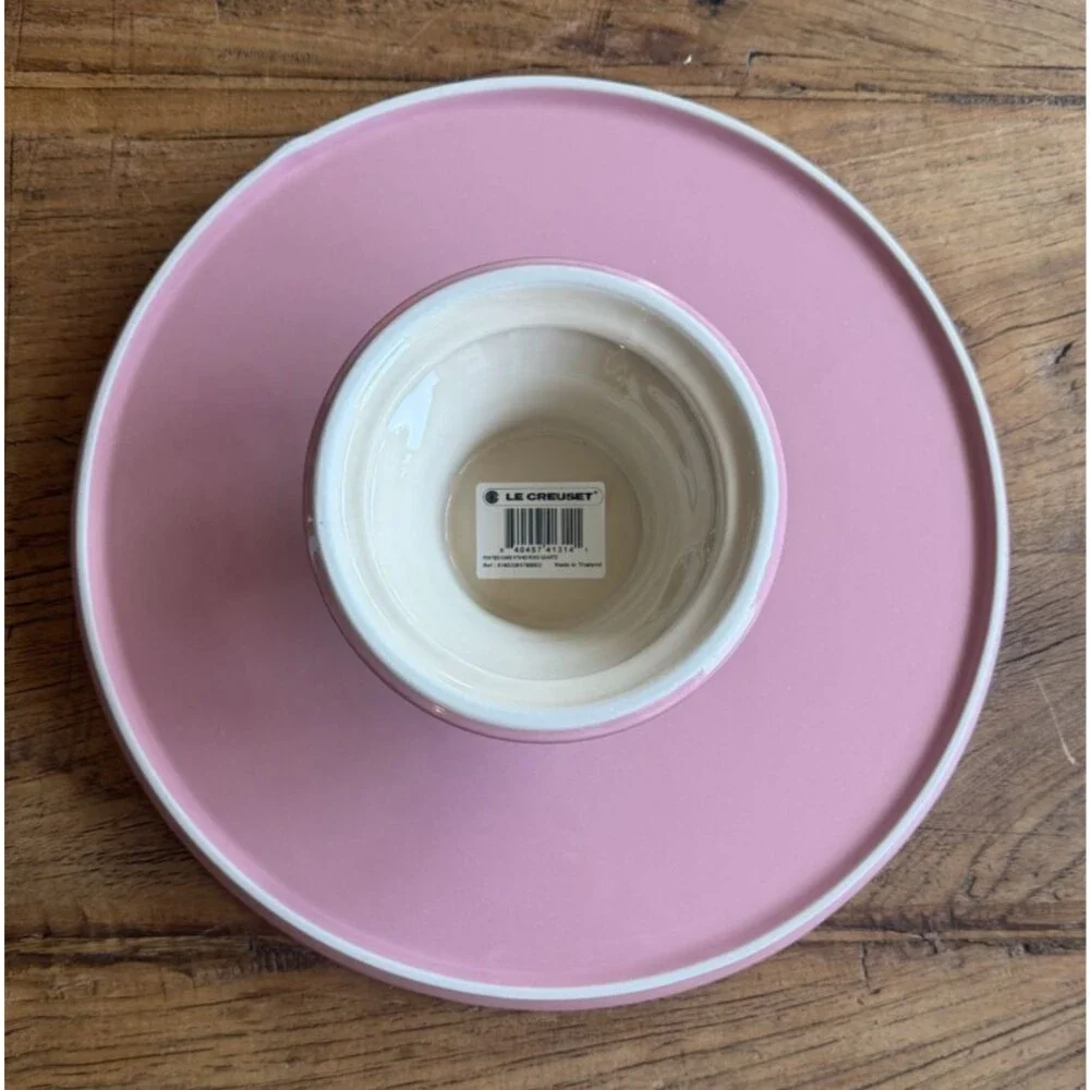 Le Creuset  Stoneware Footed Cake Stand 30 cm  11.75